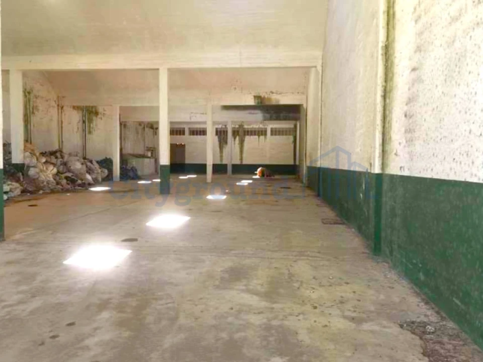 Prédio para Venda em Azinhaga Foto 12