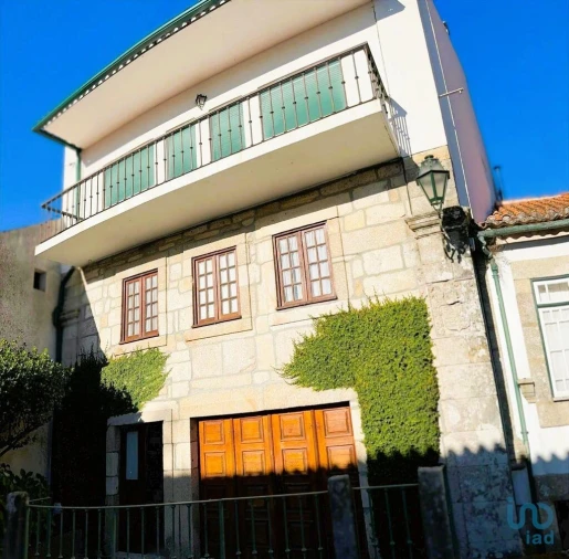 Moradia T4 para Venda em Vouzela e Paços de Vilharigues Foto 1