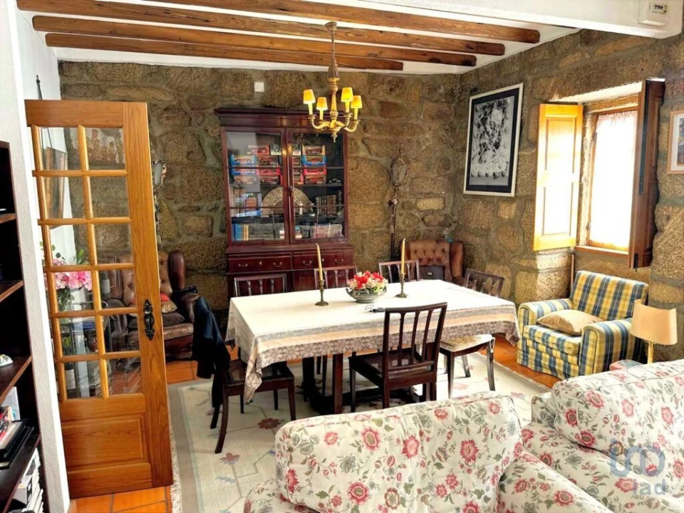 Moradia T4 para Venda em Vouzela e Paços de Vilharigues Foto 7