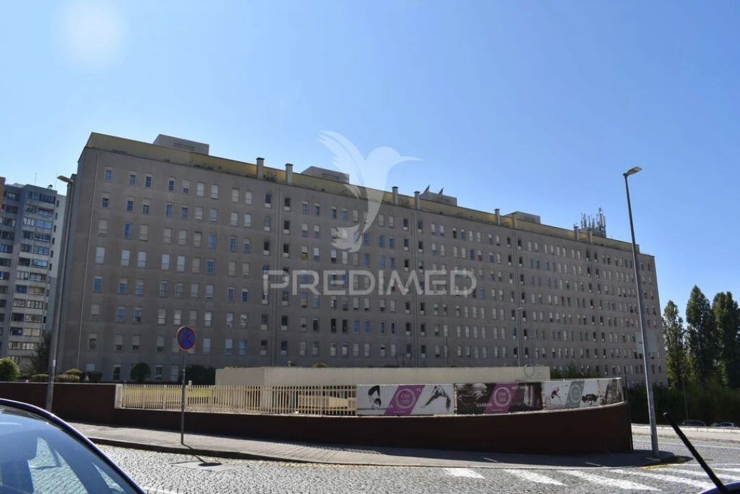 Apartamento T3 para Venda em Lordelo do Ouro e Massarelos Foto 2