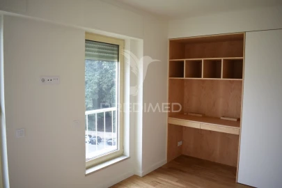 Apartamento T3 para Venda em Lordelo do Ouro e Massarelos