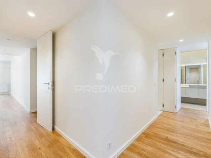 Apartamento T3 para Venda em Lordelo do Ouro e Massarelos Foto 10