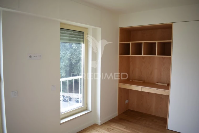 Apartamento T3 para Venda em Lordelo do Ouro e Massarelos Foto 12