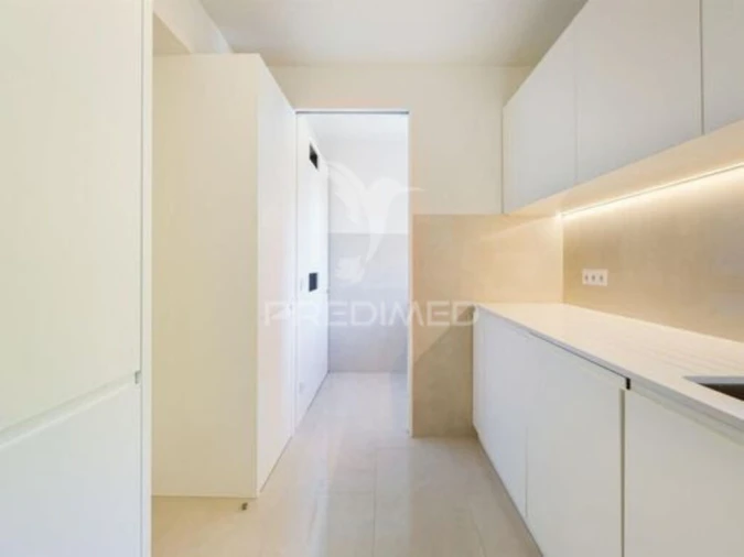 Apartamento T3 para Venda em Lordelo do Ouro e Massarelos Foto 7