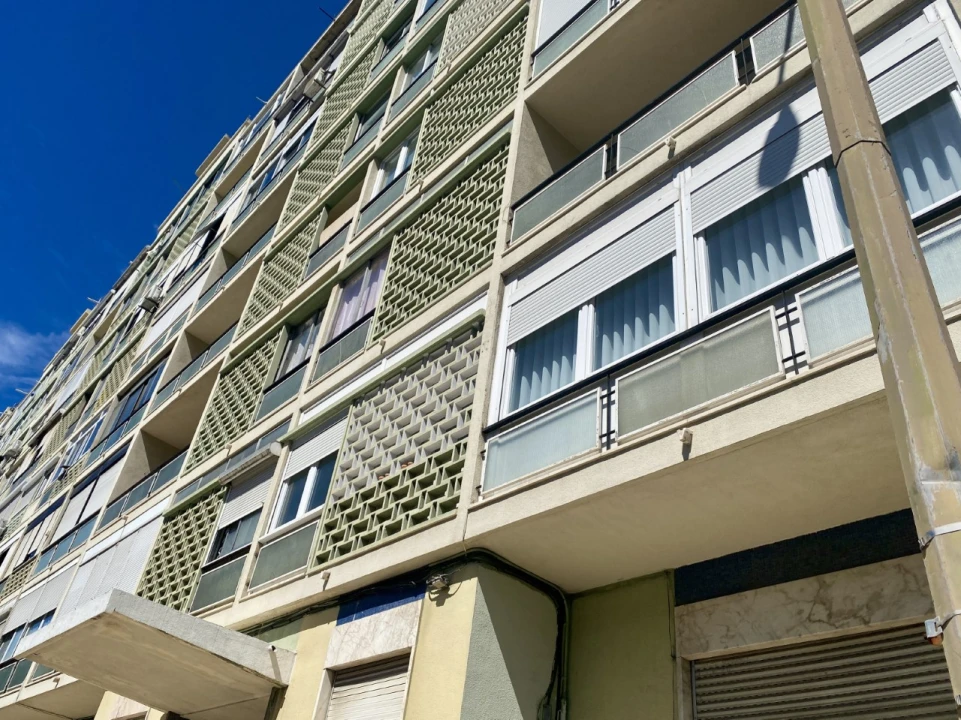 Apartamento T3 para Venda em Benfica Foto 1