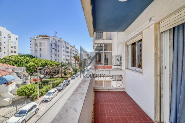 Apartamento T2 para Arrendamento em Quarteira Foto 26