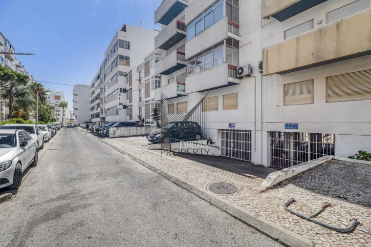 Apartamento T2 para Arrendamento em Quarteira Foto 31