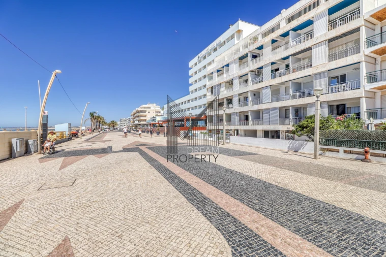 Apartamento T2 para Arrendamento em Quarteira Foto 30