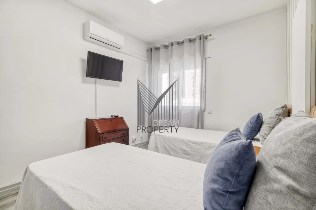Apartamento T2 para Arrendamento em Quarteira Foto 17