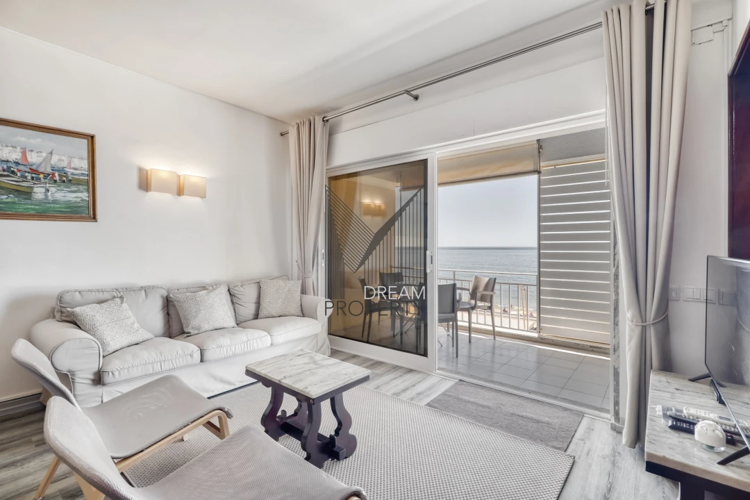 Apartamento T2 para Arrendamento em Quarteira Foto 9