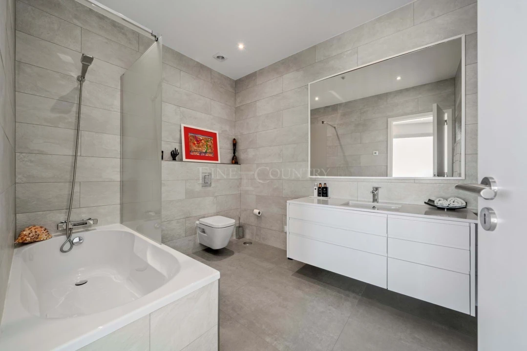 Moradia T3 para Venda em Santa Barbara de Nexe Foto 23