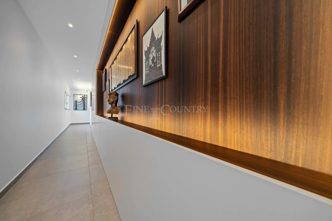 Moradia T3 para Venda em Santa Barbara de Nexe Foto 19