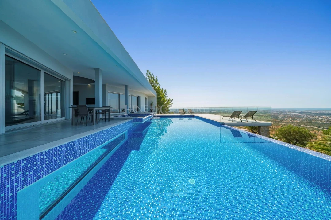 Moradia T3 para Venda em Santa Barbara de Nexe Foto 46