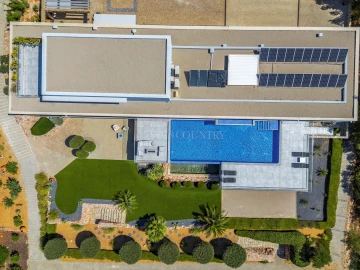 Moradia T3 para Venda em Santa Barbara de Nexe