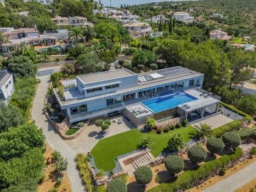 Moradia T3 para Venda em Santa Barbara de Nexe