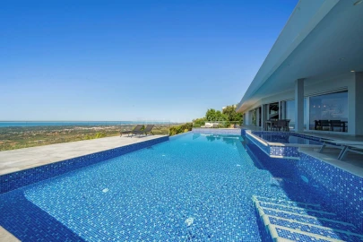 Moradia T3 para Venda em Santa Barbara de Nexe