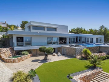 Moradia T3 para Venda em Santa Barbara de Nexe