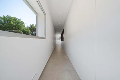 Moradia T3 para Venda em Santa Barbara de Nexe