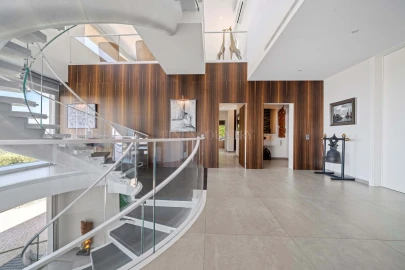 Moradia T3 para Venda em Santa Barbara de Nexe