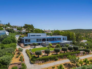 Moradia T3 para Venda em Santa Barbara de Nexe