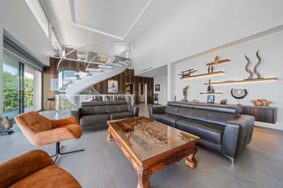 Moradia T3 para Venda em Santa Barbara de Nexe