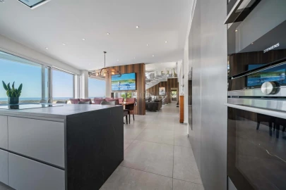 Moradia T3 para Venda em Santa Barbara de Nexe