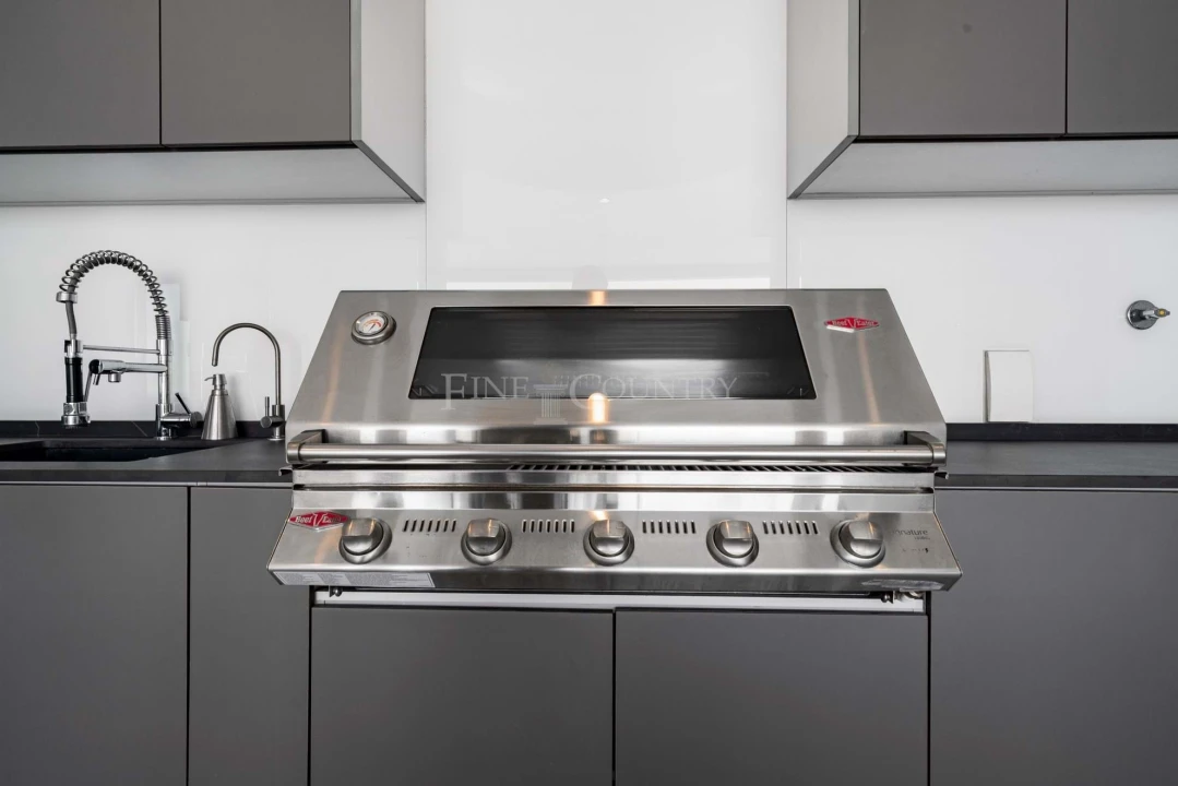 Moradia T3 para Venda em Santa Barbara de Nexe Foto 53