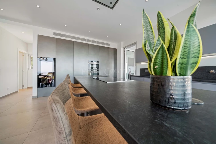 Moradia T3 para Venda em Santa Barbara de Nexe Foto 39