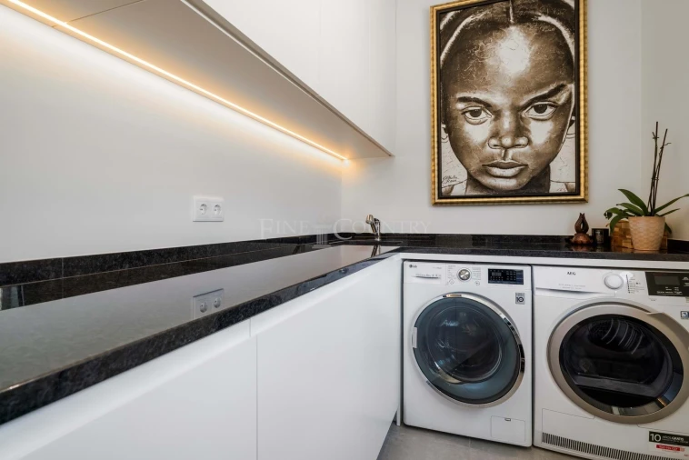 Moradia T3 para Venda em Santa Barbara de Nexe Foto 54