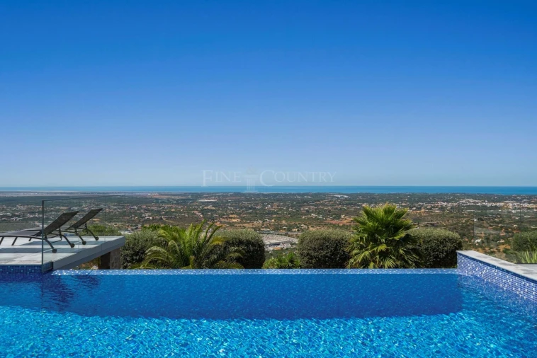 Moradia T3 para Venda em Santa Barbara de Nexe Foto 79