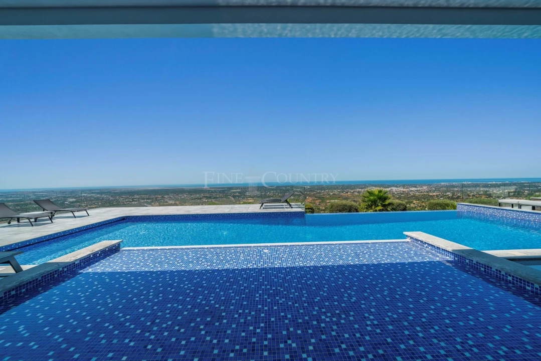 Moradia T3 para Venda em Santa Barbara de Nexe Foto 76