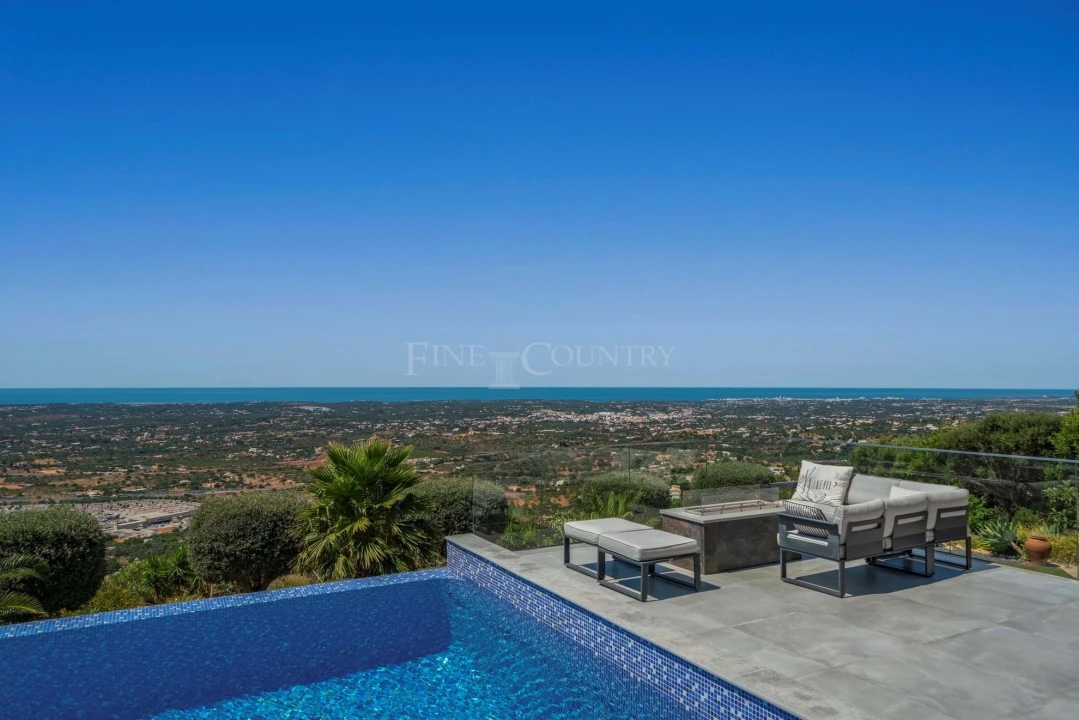 Moradia T3 para Venda em Santa Barbara de Nexe Foto 80