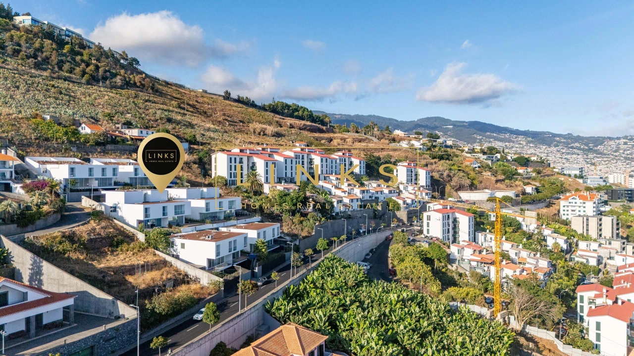 Moradia T3 para Venda em São Martinho Foto 49