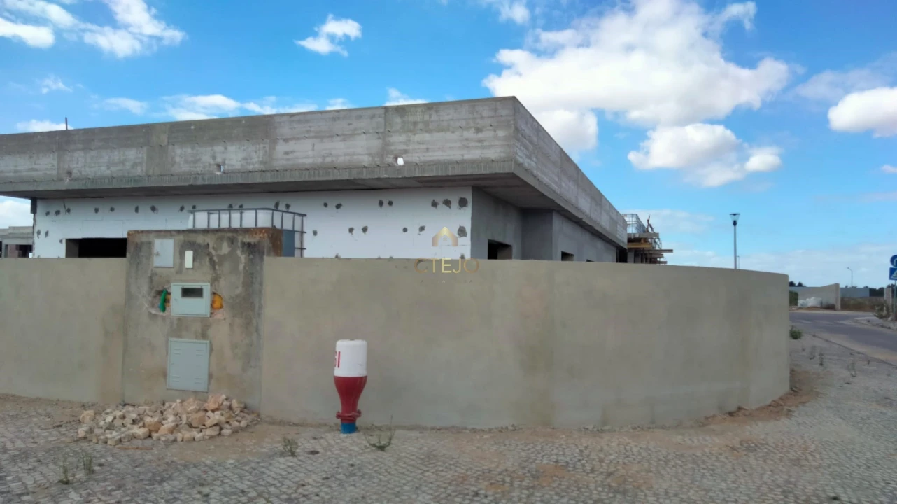 Moradia T4 para Venda em Quinta do Anjo Foto 14