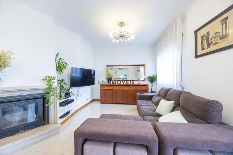 Apartamento T3 para Venda em Santa Marinha Foto 9