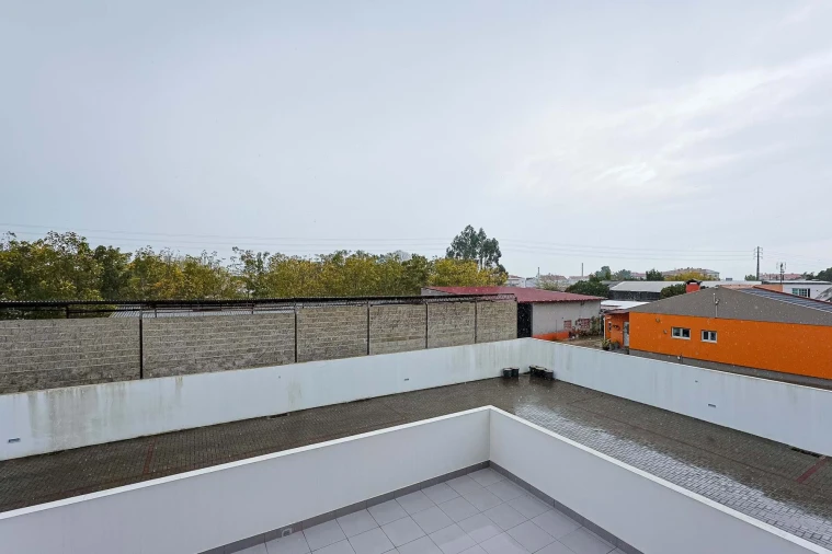 Apartamento T2 para Venda em Marinha Grande Foto 17