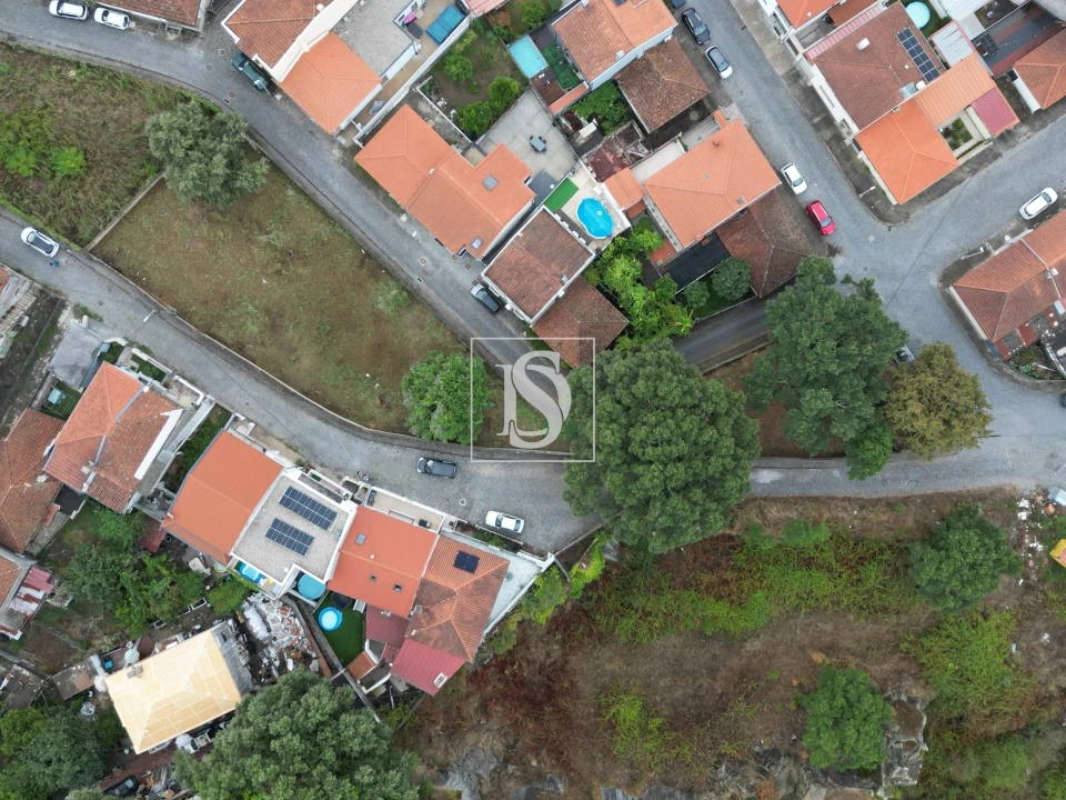 Terreno para Venda em Braga (Maximinos, Sé e Cividade) Foto 4