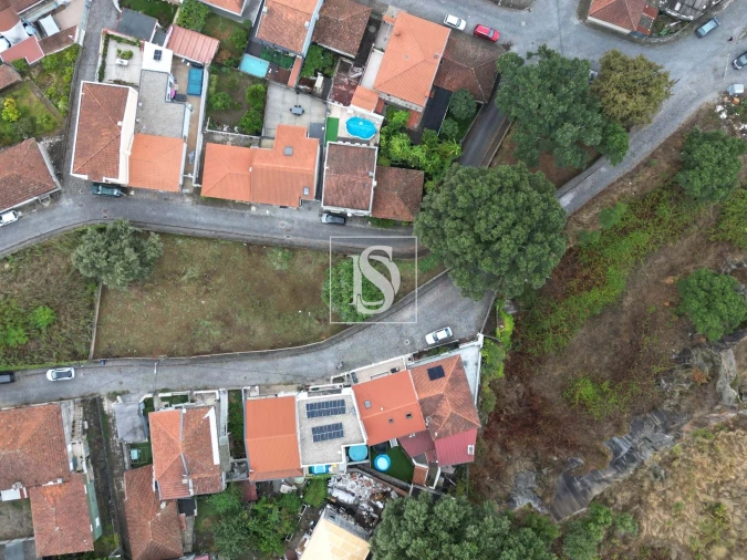 Terreno para Venda em Braga (Maximinos, Sé e Cividade) Foto 10