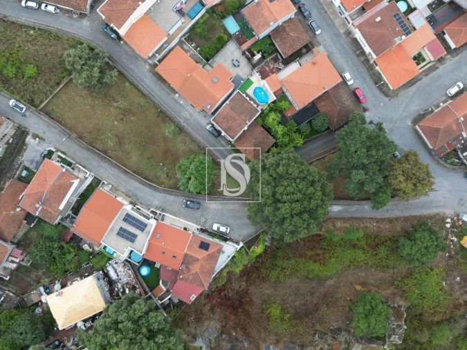 Terreno para Venda em Braga (Maximinos, Sé e Cividade) Foto 4