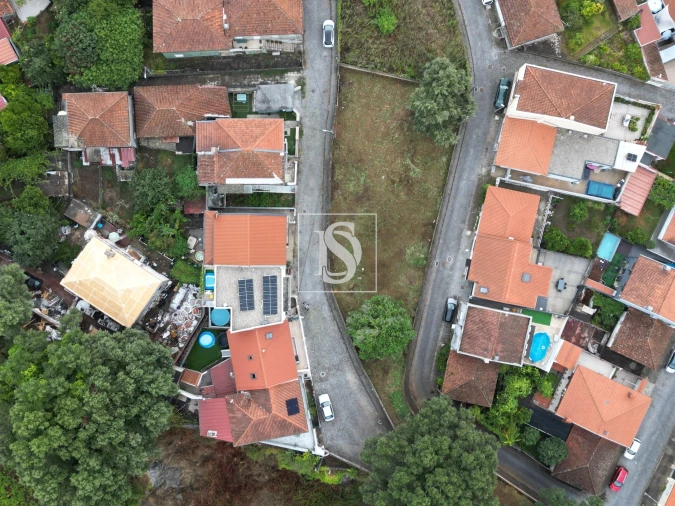 Terreno para Venda em Braga (Maximinos, Sé e Cividade) Foto 9