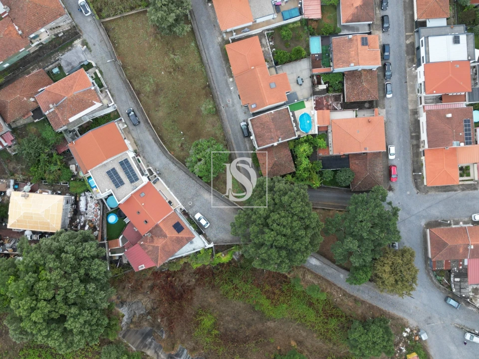 Terreno para Venda em Braga (Maximinos, Sé e Cividade) Foto 7