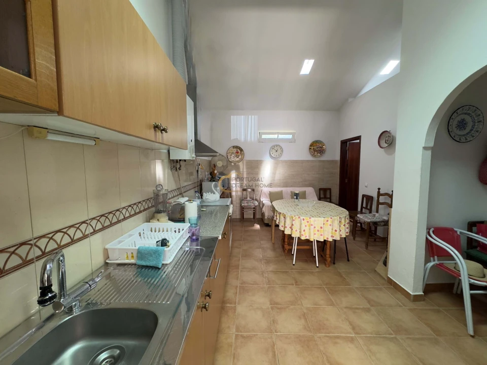 Moradia T3 para Venda em Salir Foto 12