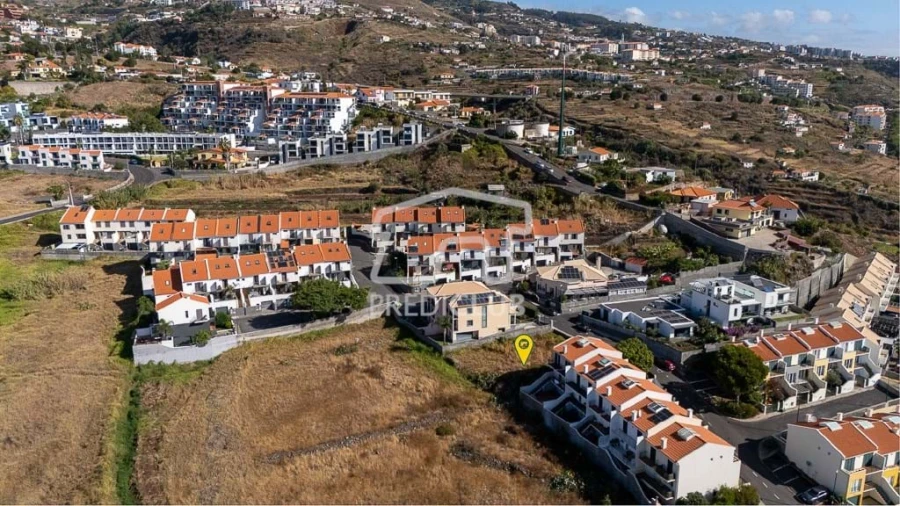 Terreno para Venda em Caniço Foto 7