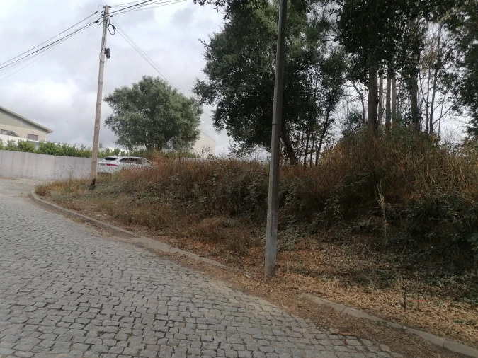 Terreno Comércio / Armazém para Venda em Fânzeres e São Pedro da Cova Foto 15
