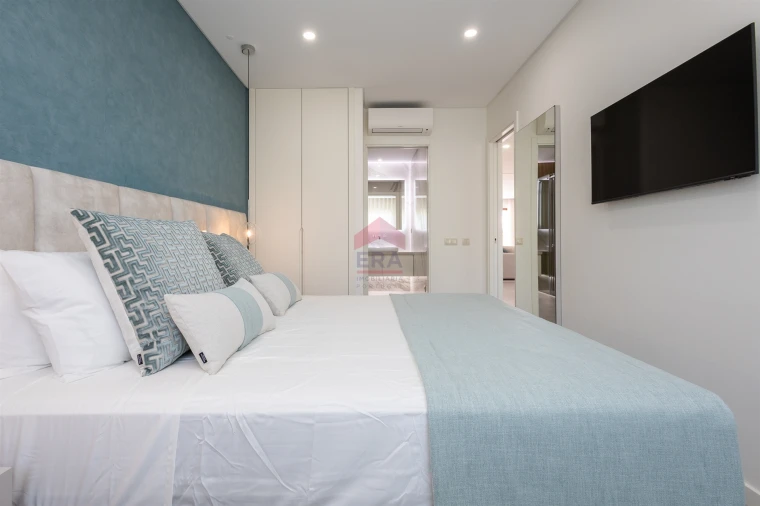 Apartamento T2 para Venda em Quarteira Foto 10