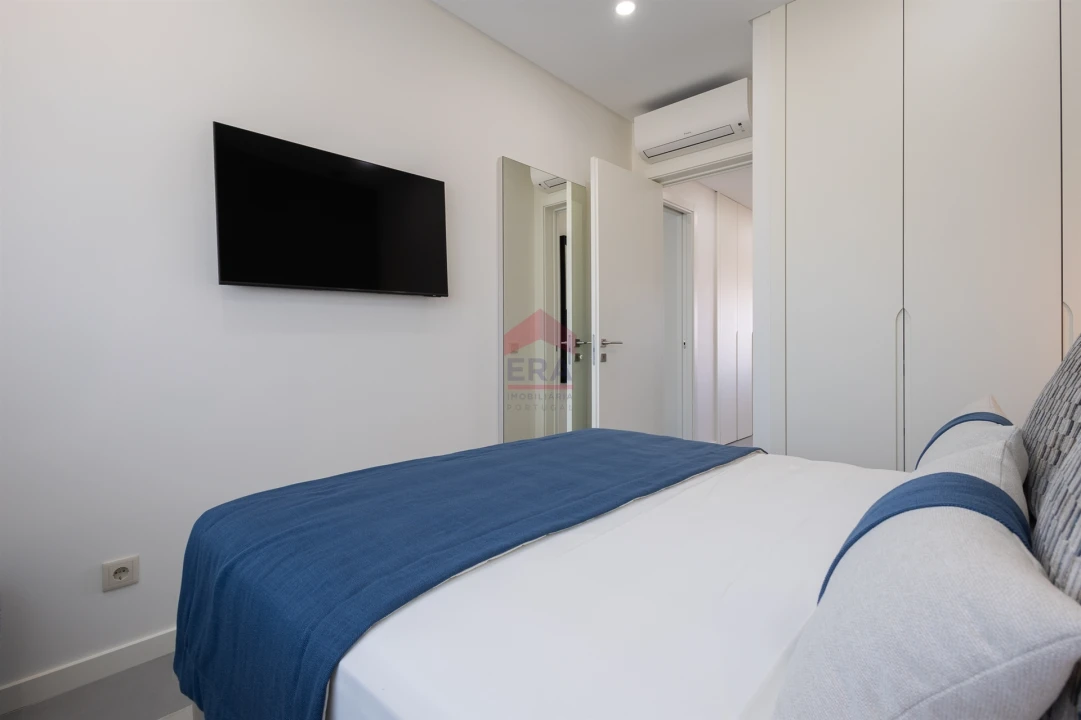 Apartamento T2 para Venda em Quarteira Foto 18