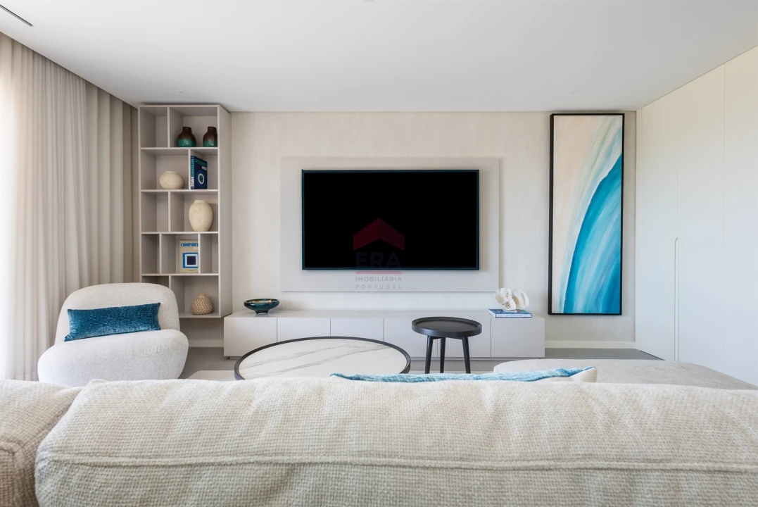 Apartamento T2 para Venda em Quarteira Foto 8