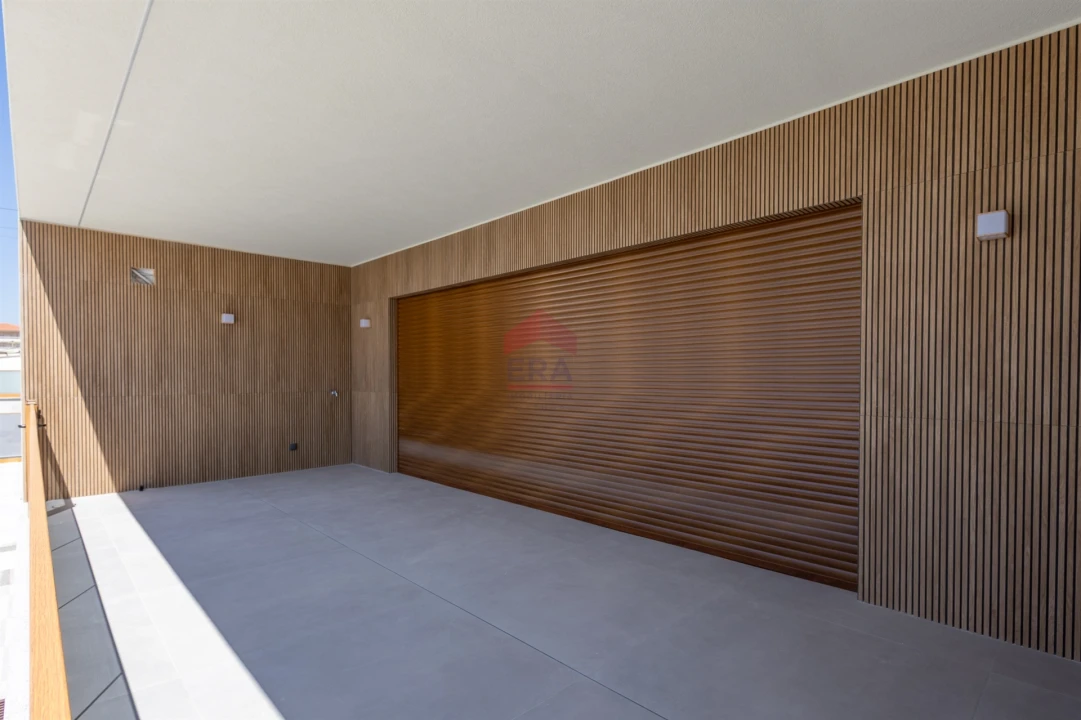 Apartamento T2 para Venda em Quarteira Foto 2