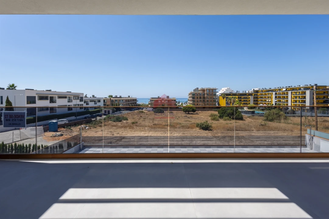 Apartamento T2 para Venda em Quarteira Foto 3