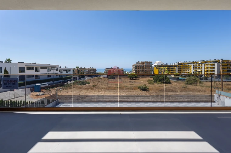 Apartamento T2 para Venda em Quarteira Foto 3